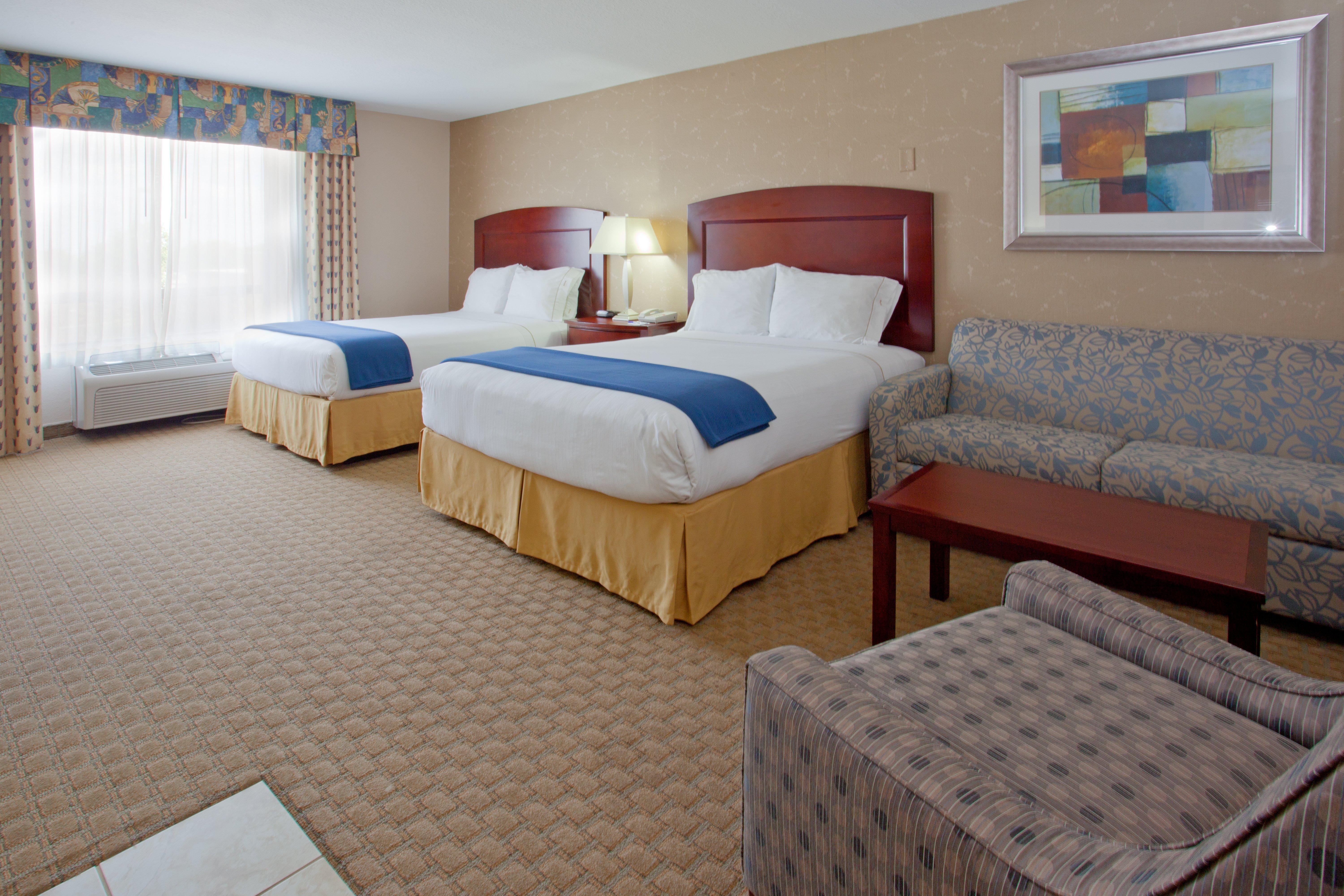 Holiday Inn Express & Suites College Station By Ihg Exterior photo