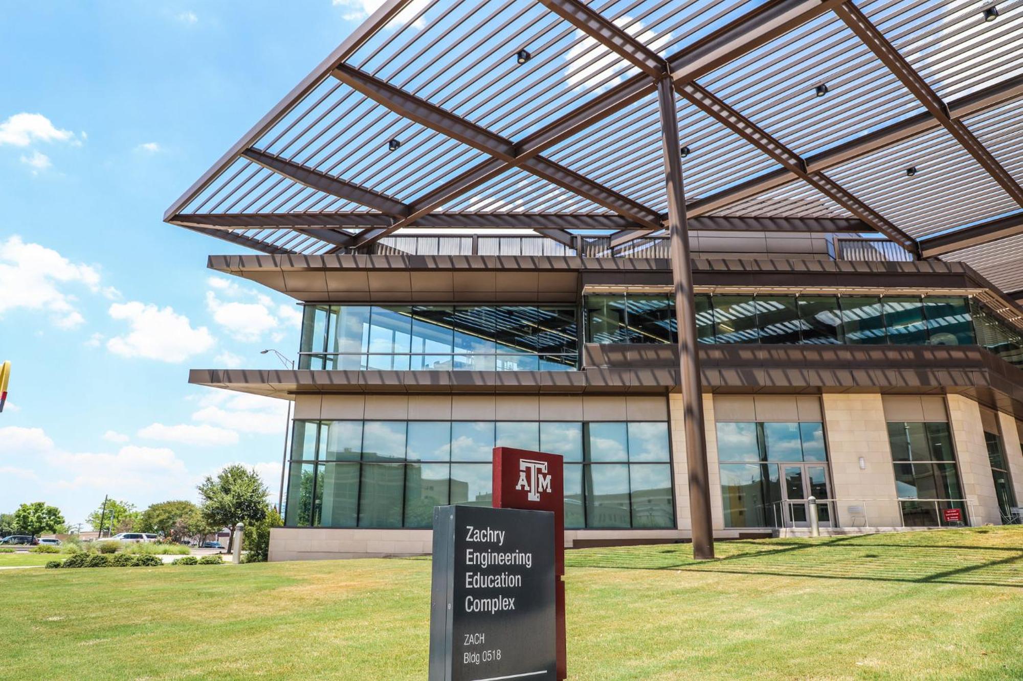 Holiday Inn Express & Suites College Station By Ihg Exterior photo